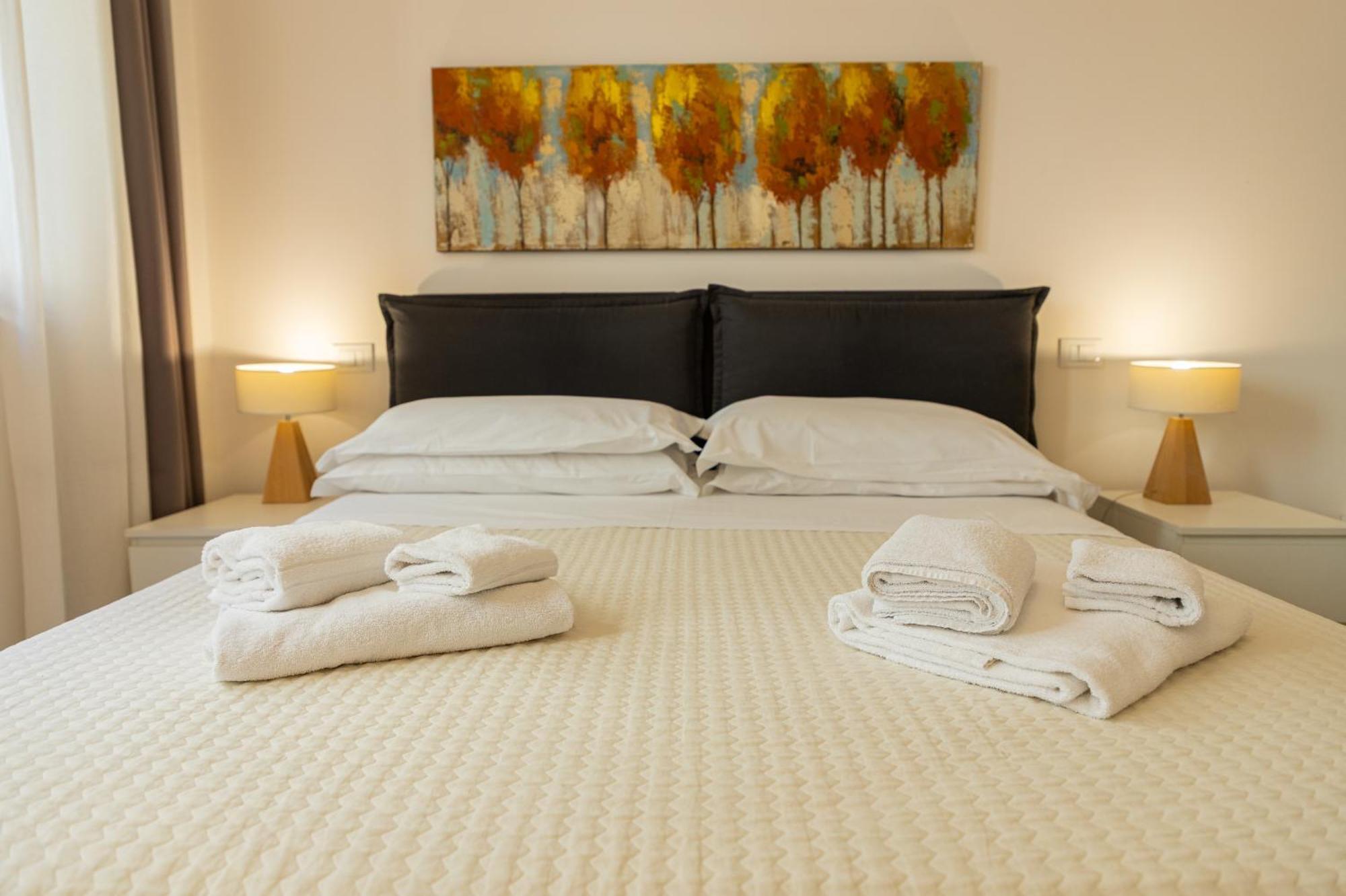 Loggiato Palazzo San Matteo Apartment ปาแลร์โม ภายนอก รูปภาพ